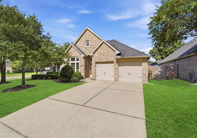 Photo 3 of Single family home for sale at 16307 Open Sea Dr, Houston, TX 77044 | MLS# 68323520 | Listing updated on 2026-08-30