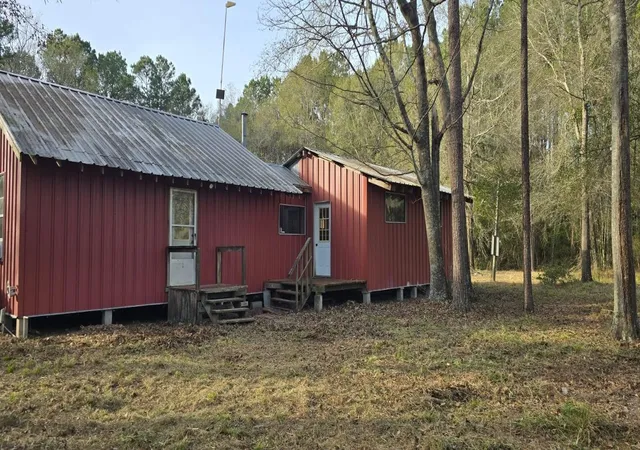 3rd image of 655 County Road 4525, Warren, TX 77664 | MLS# 67352218