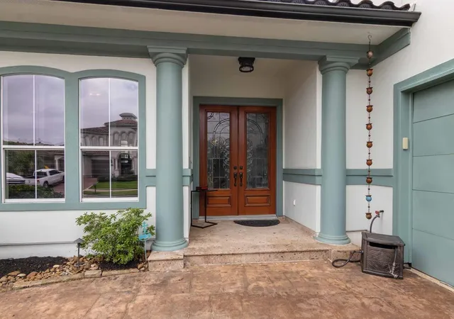 Photo 3 of Single family home for sale at 537 Villa Dr, Seabrook, TX 77586 | MLS# 16811037 | Listing updated on 2026-09-07