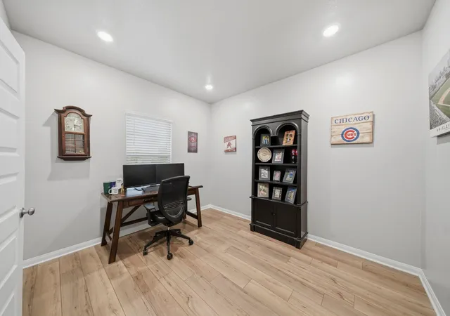 Photo 4 of Single family home for sale at 8007 Virginia Dr, Richmond, TX 77406 | MLS# 55513214 | Listing updated on 2026-09-17