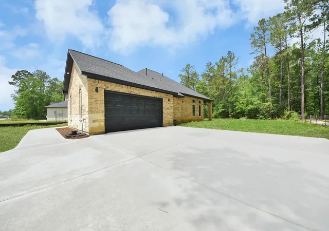 Photo 2 of Single family home for sale at 30 Road 66111, Dayton, TX 77535 | MLS# 86876954 | Listing updated on 2026-08-28