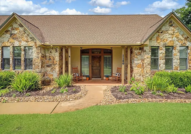 Photo 3 of Single family home for sale at 1149 Bar X Trl, Angleton, TX 77515 | MLS# 78216870 | Listing updated on 2026-08-20