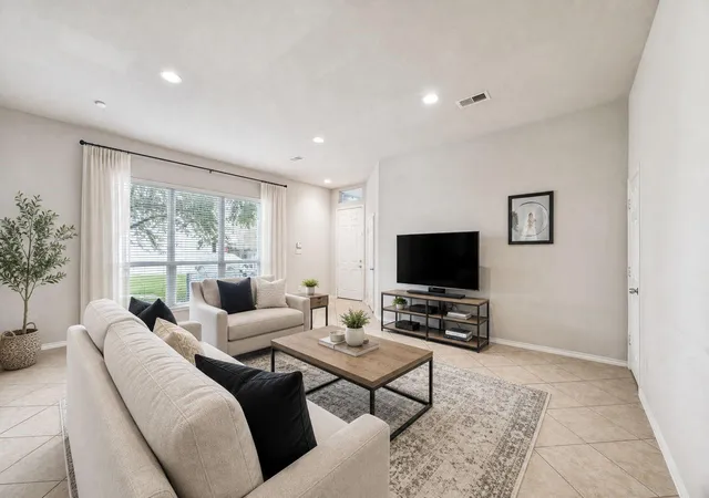 Photo 3 of Sale Pending at 14906 Tuttle Point Dr, Houston, TX 77082 | MLS# 79523481 | Listing updated on 2026-08-18