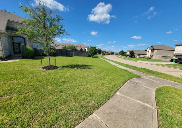 3rd image of 31302 Little Garden Ct, Hockley, TX 77447 | MLS# 25791243