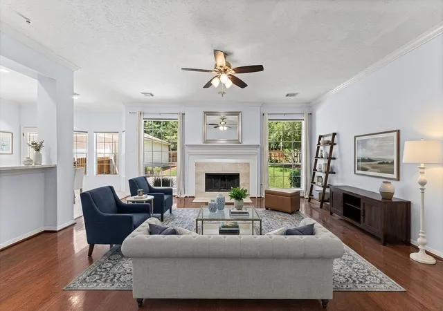3rd image of 92 W Sandalbranch Cir, Spring, TX 77382 | MLS# 78340763