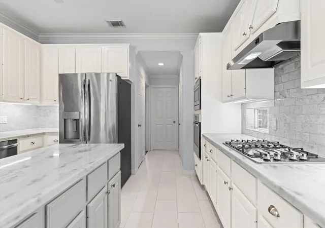 5th image of 92 W Sandalbranch Cir, Spring, TX 77382 | MLS# 78340763