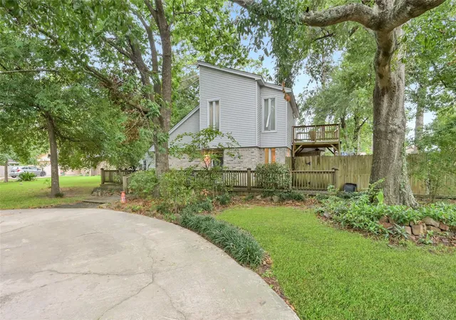 Photo 1 of Single family home for sale at 423 Paradise Ln, Montgomery, TX 77356 | MLS# 69718486 | Listing updated on 2026-08-21
