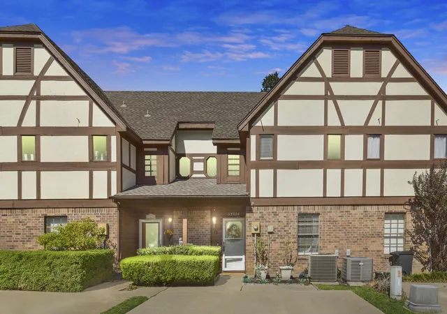 Photo 1 of Townhouse for sale at 12226 Glenview Dr, Montgomery, TX 77356 | MLS# 14038383 | Listing updated on 2026-05-08