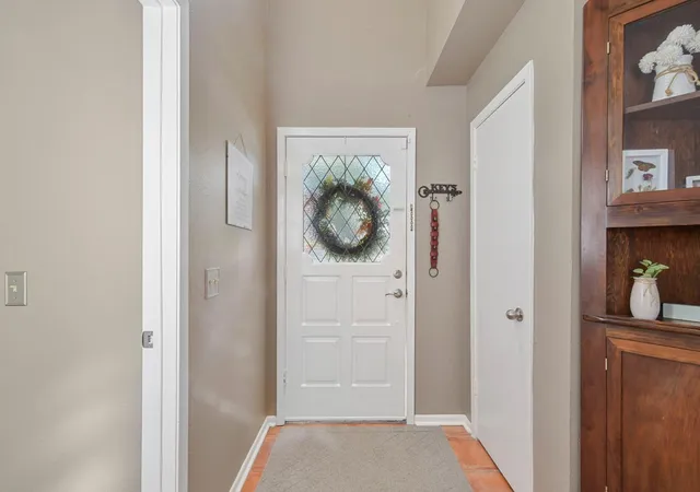 Photo 4 of Townhouse for sale at 12226 Glenview Dr, Montgomery, TX 77356 | MLS# 14038383 | Listing updated on 2026-05-08