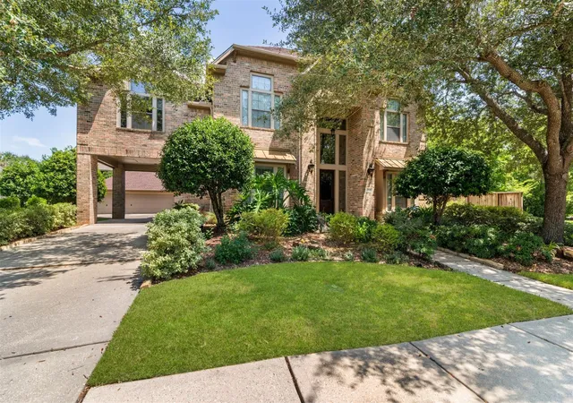 Photo 1 of Single family home for sale at 2525 W Ranch Dr, Friendswood, TX 77546 | MLS# 5121392 | Listing updated on 2026-09-17
