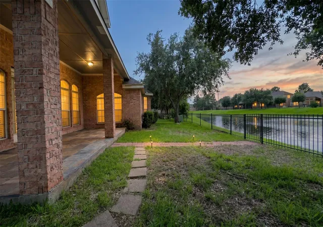 Homes for sale in Humble, TX | 9815 Brilliant Lake Dr, Humble, TX 77396 | MLS# 6156812