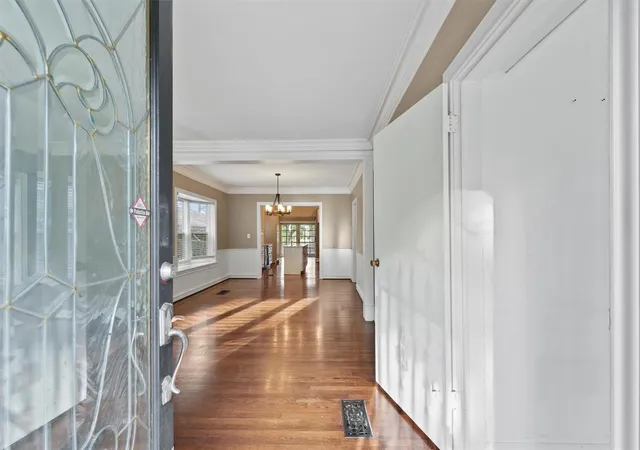 Photo 3 of Single family home for sale at 6733 Sylvan Rd, Houston, TX 77023 | MLS# 3523903 | Listing updated on 2026-09-20