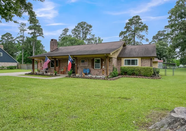 4th image of 811 County Road 2267, Cleveland, TX 77327 | MLS# 89952857