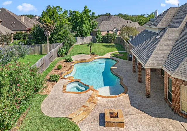Photo 3 of Sale Pending at 2873 Casciano Ct, League City, TX 77573 | MLS# 81831915 | Listing updated on 2026-09-14