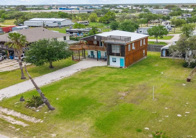 4th image of 107 Missy St, Port O Connor, TX 77982 | MLS# 83195408