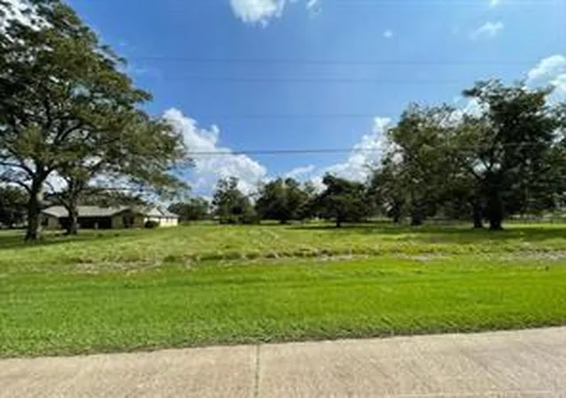 Photo 1 of Land for sale at 317 Wagon Wheel Trl, Angleton, TX 77515 | MLS# 86022809 | Listing updated on 2026-04-17
