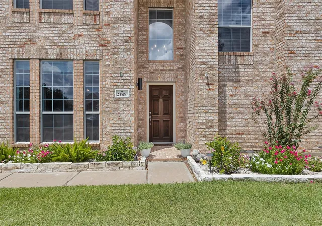 Photo 3 of Single family home for sale at 23506 Seven Coves Ct, Richmond, TX 77407 | MLS# 25537305 | Listing updated on 2026-09-22