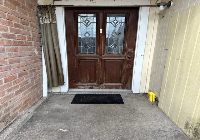 Listing Photo 5 - Condo for sale in building located at 5327 Lost Forest Dr, Houston, TX 77092 - Unit #5327