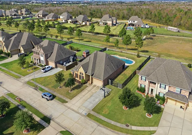 44th image of 4115 Broadmoor Dr, Baytown, TX 77523 | MLS# 47413627
