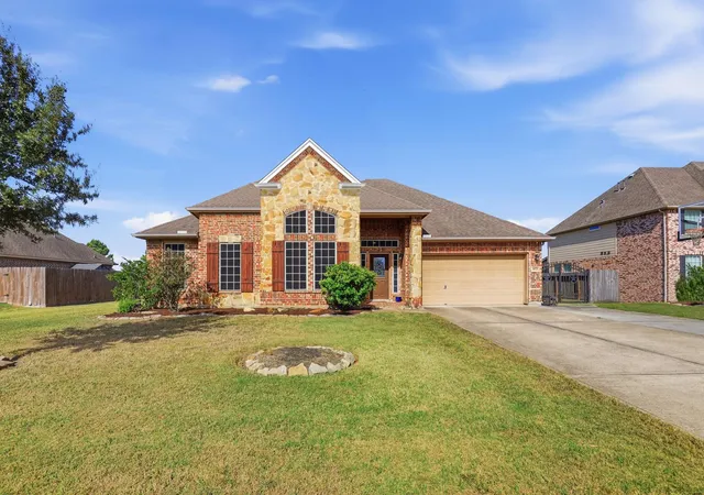 5th image of 4115 Broadmoor Dr, Baytown, TX 77523 | MLS# 47413627