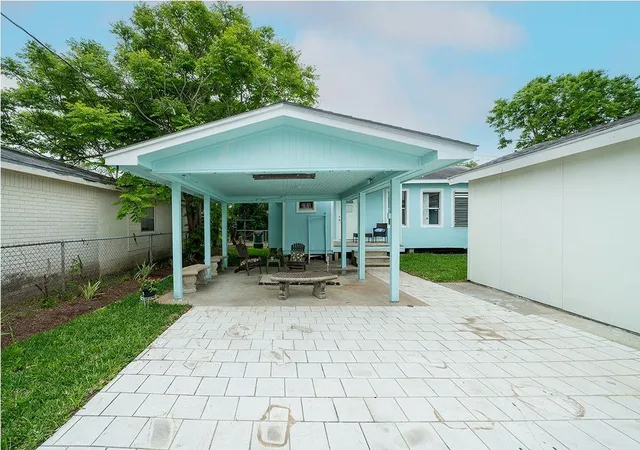 Photo 2 of Single family home for sale at 4923 Bernardo De Galvez, Galveston, TX 77551 | MLS# 88108059 | Listing updated on 2026-06-30