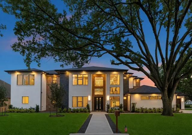 1st image of 302 Piedmont St, Sugar Land, TX 77478 | MLS# 22714843