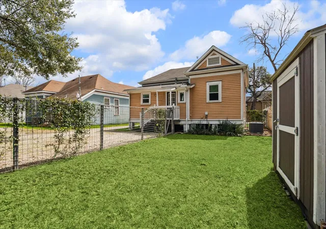 19th image of 411 Marie St, Houston, TX 77009 | MLS# 19501496