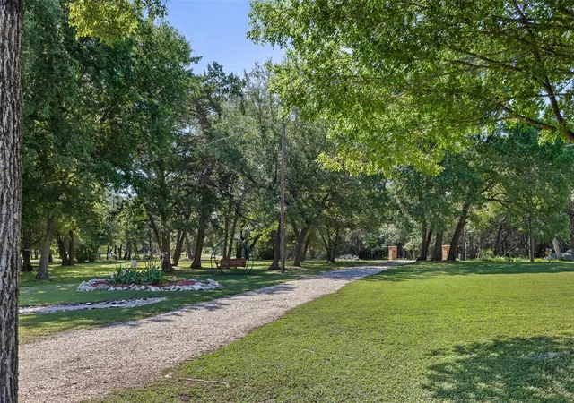 5th image of 118 Deer Trl, Bruceville, TX 76630 | MLS# 36373333