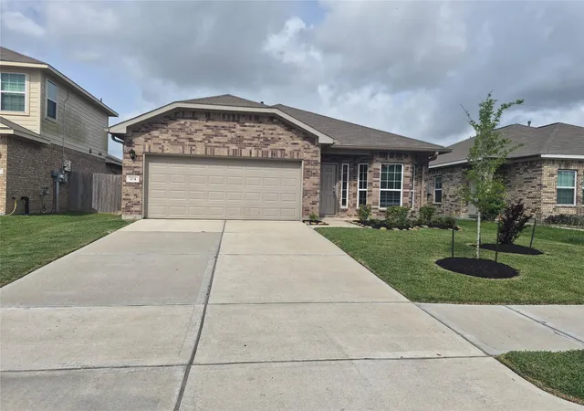 Photo 1 of Single family home for sale at 104 Cullen St, Angleton, TX 77515 | MLS# 40315632 | Listing updated on 2026-09-02