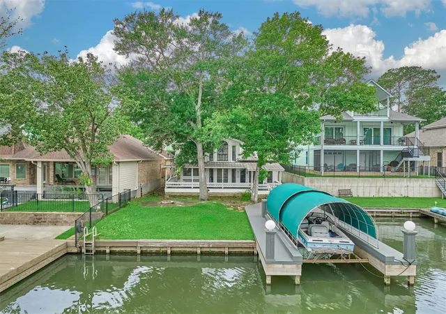 2nd image of 6795 Kingston Cove Ln, Willis, TX 77318 | MLS# 38660873