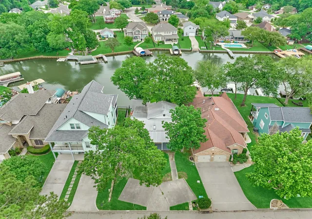 Photo 3 of Single family home for sale at 6795 Kingston Cvs Ln, Willis, TX 77318 | MLS# 38660873 | Listing updated on 2026-09-06