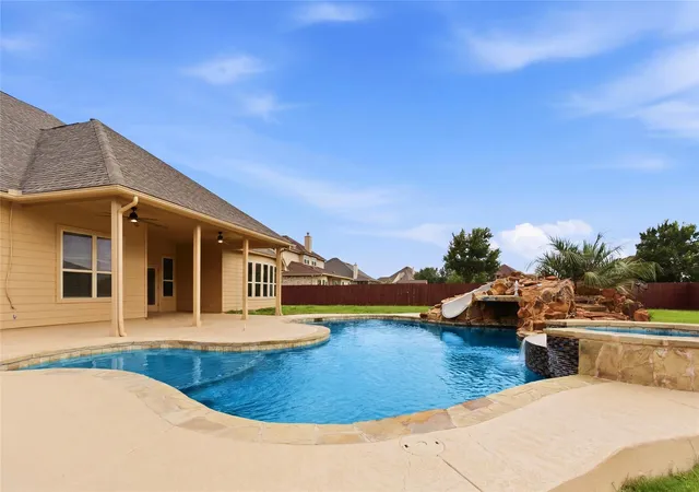 image of 10521 Keli Wy, Schertz, TX 78154 | MLS# 92397311