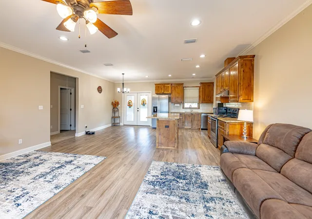 Homes for sale in Yoakum, TX | 716 L Hrabovsky Rd, Yoakum, TX 77995 | MLS# 50490801