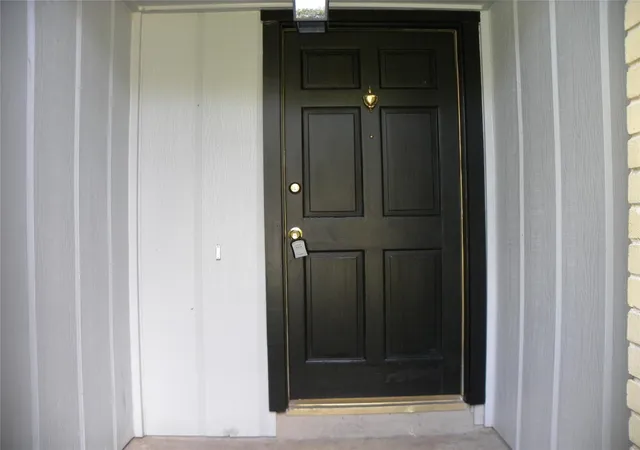 Photo 3 of Single family home for sale at 5827 Skewen St, Humble, TX 77346 | MLS# 46817957 | Listing updated on 2026-09-20