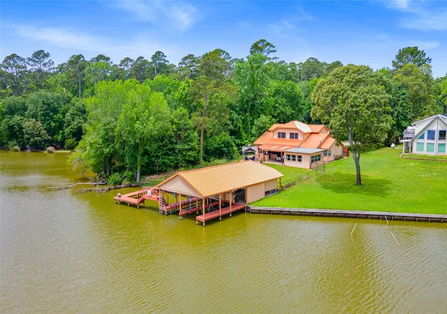 1st image of 56 Magnolia Dr, Huntsville, TX 77340 | MLS# 74176997