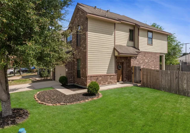 3rd image of 702 Aulia Ln, Spring, TX 77386 | MLS# 94028110
