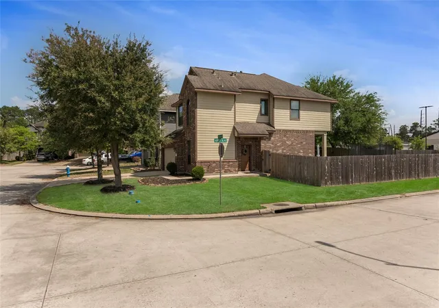 4th image of 702 Aulia Ln, Spring, TX 77386 | MLS# 94028110