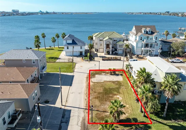 Photo 2 of Land for sale at 1120 64th Street, Galveston, TX 77551 | MLS# 53942121 | Listing updated on 2026-03-26