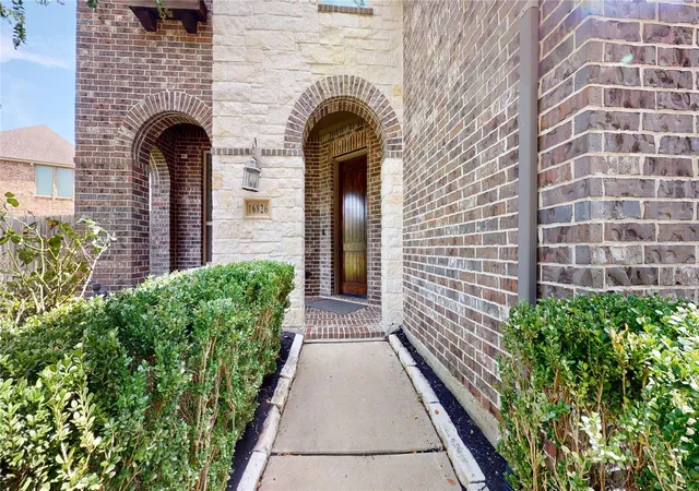 Photo 3 of Single family home for sale at 16826 E Green Ripple Cir, Cypress, TX 77433 | MLS# 69182725 | Listing updated on 2026-09-21