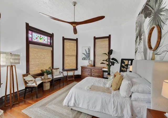 Photo 4 of Sale Pending at 812 19th Street, Galveston, TX 77550 | MLS# 16628821 | Listing updated on 2026-09-15