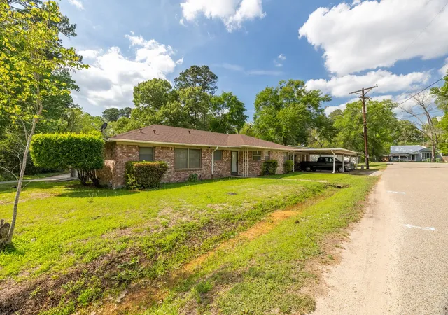 Photo 2 of Single family home for sale at 201 N Cleveland Ave, Cleveland, TX 77327 | MLS# 25297517 | Listing updated on 2026-08-10