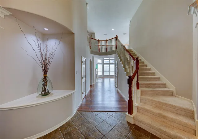 Photo 3 of Single family home for sale at 2619 Emerald Springs Ct, Pearland, TX 77584 | MLS# 35672498 | Listing updated on 2026-10-08