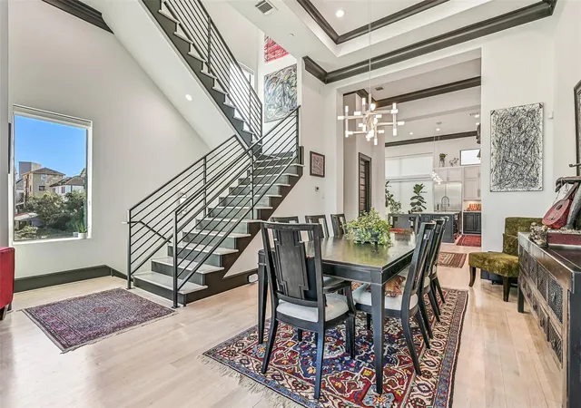 2nd image of 503 W Clay St, Houston, TX 77019 | MLS# 93173779