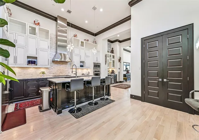 4th image of 503 W Clay St, Houston, TX 77019 | MLS# 93173779