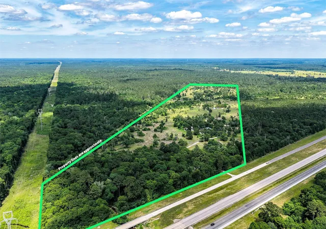 Photo 2 of Land for sale at 1726 I 45 N, Huntsville, TX 77320 | MLS# 29048231 | Listing updated on 2026-06-25