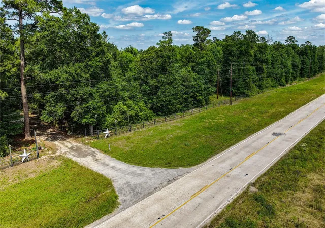 Photo 3 of Land for sale at 1726 I 45 N, Huntsville, TX 77320 | MLS# 29048231 | Listing updated on 2026-06-25