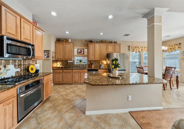 Photo 4 of Single family home for sale at 14422 Andrews Ridge Ln, Humble, TX 77396 | MLS# 61679869 | Listing updated on 2026-08-08