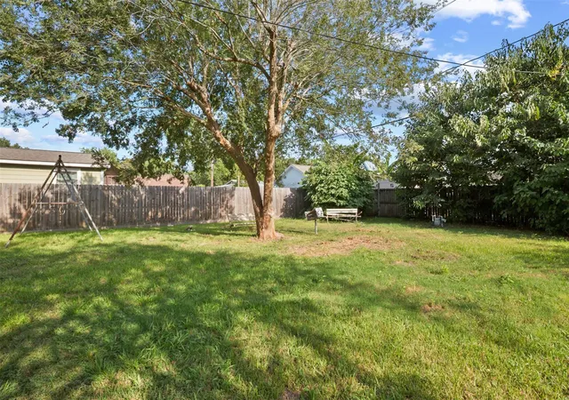 Photo 28 of Single family home for sale at 7406 Elbridge Ln, Houston, TX 77536 | MLS# 10368227 | Listing updated on 2026-10-06