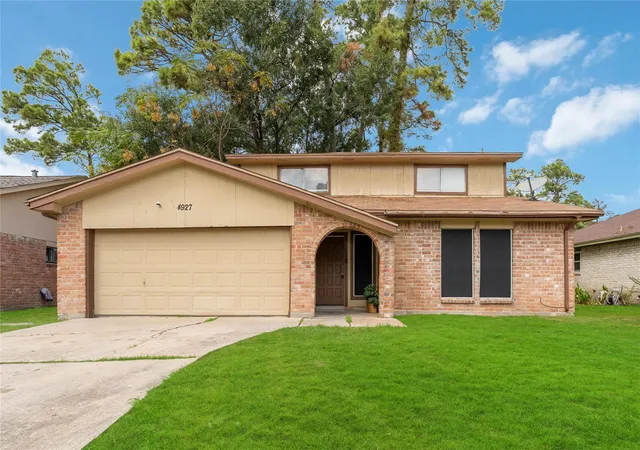 Homes for sale in Spring, TX | 4927 Glendower Dr, Spring, TX 77373 | MLS# 86645720