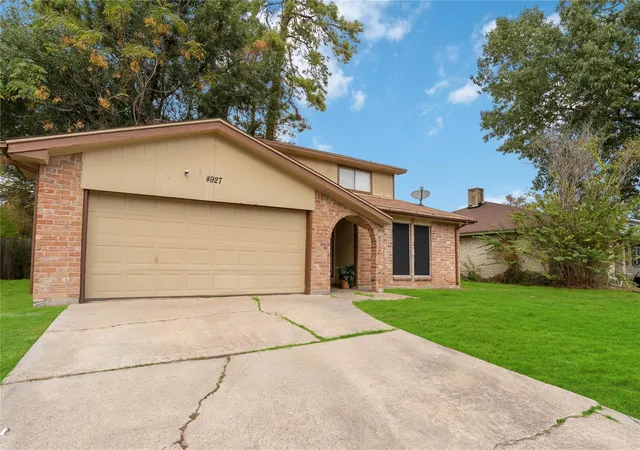 Homes for sale in Spring, TX | 4927 Glendower Dr, Spring, TX 77373 | MLS# 86645720